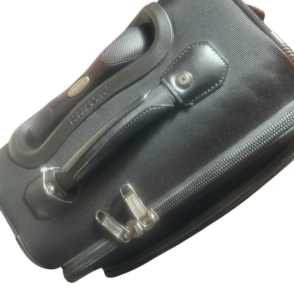 TRAVELPRO Executive Carryon/Laptop Suitcase (VGUC) - Picture 15 of 16